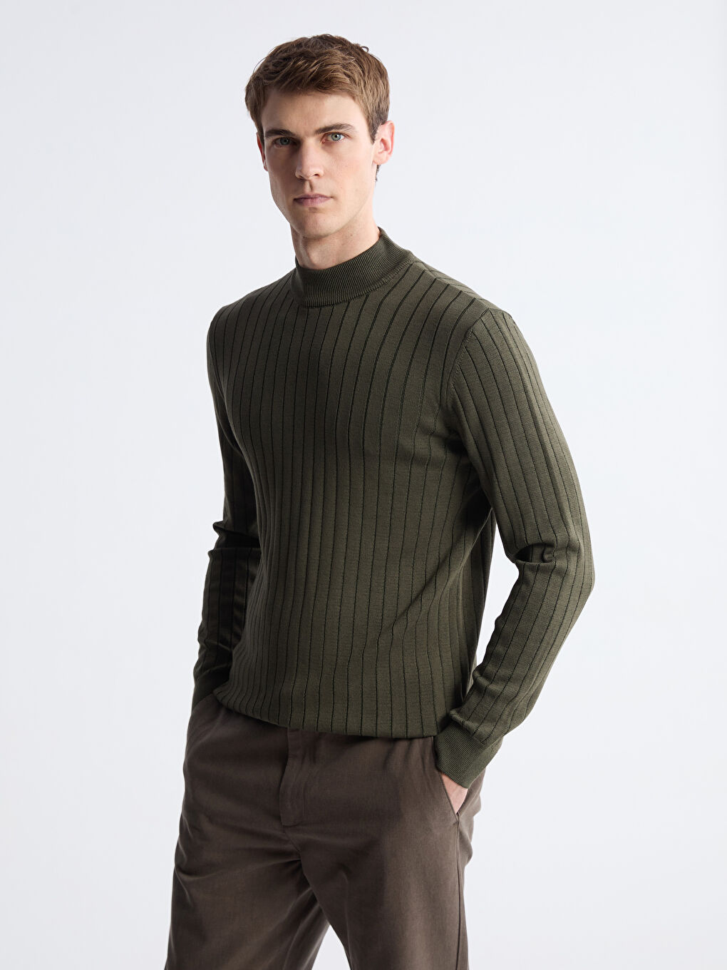 Haki Yarım Balıkçı Yaka Erkek Triko Kazak