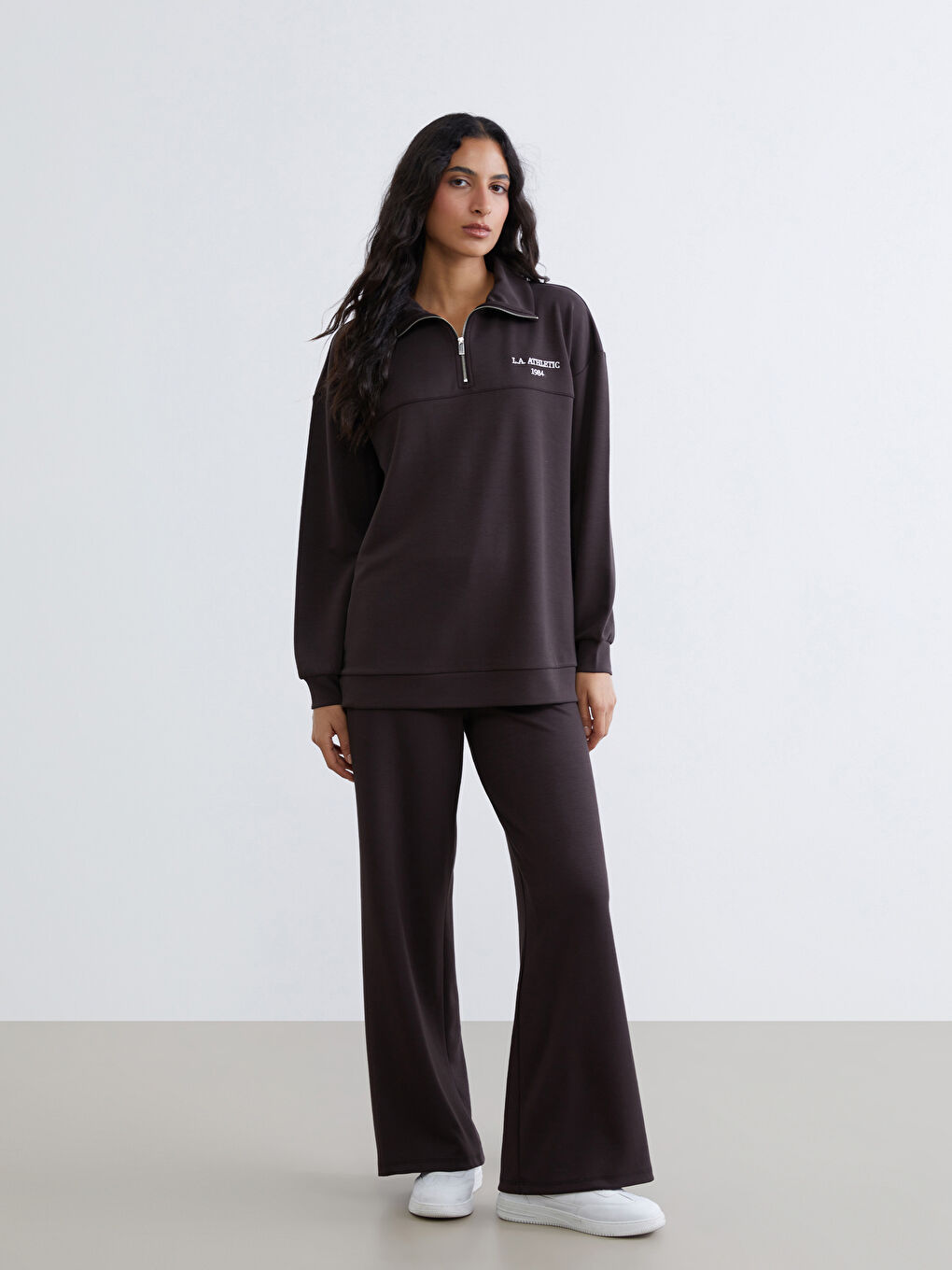 LA Athletic Women's Embroidered Sweatpants