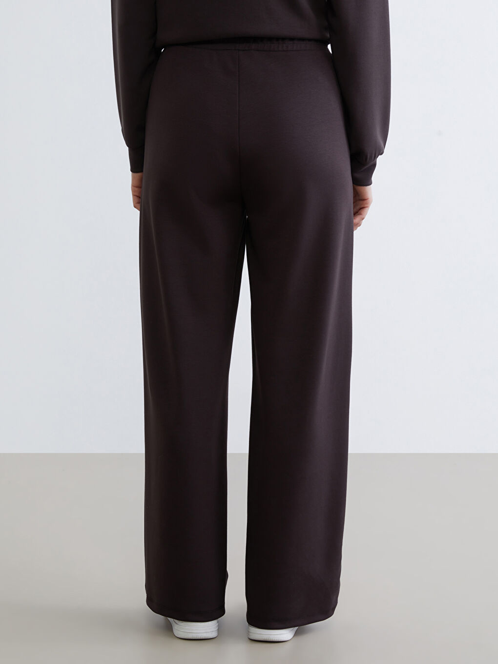 LA Athletic Women's Embroidered Sweatpants-3