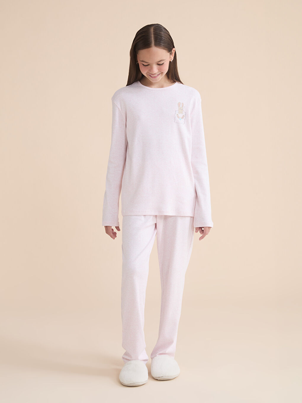 Ekru Bisiklet Yaka Kız Çocuk Pijama Takımı