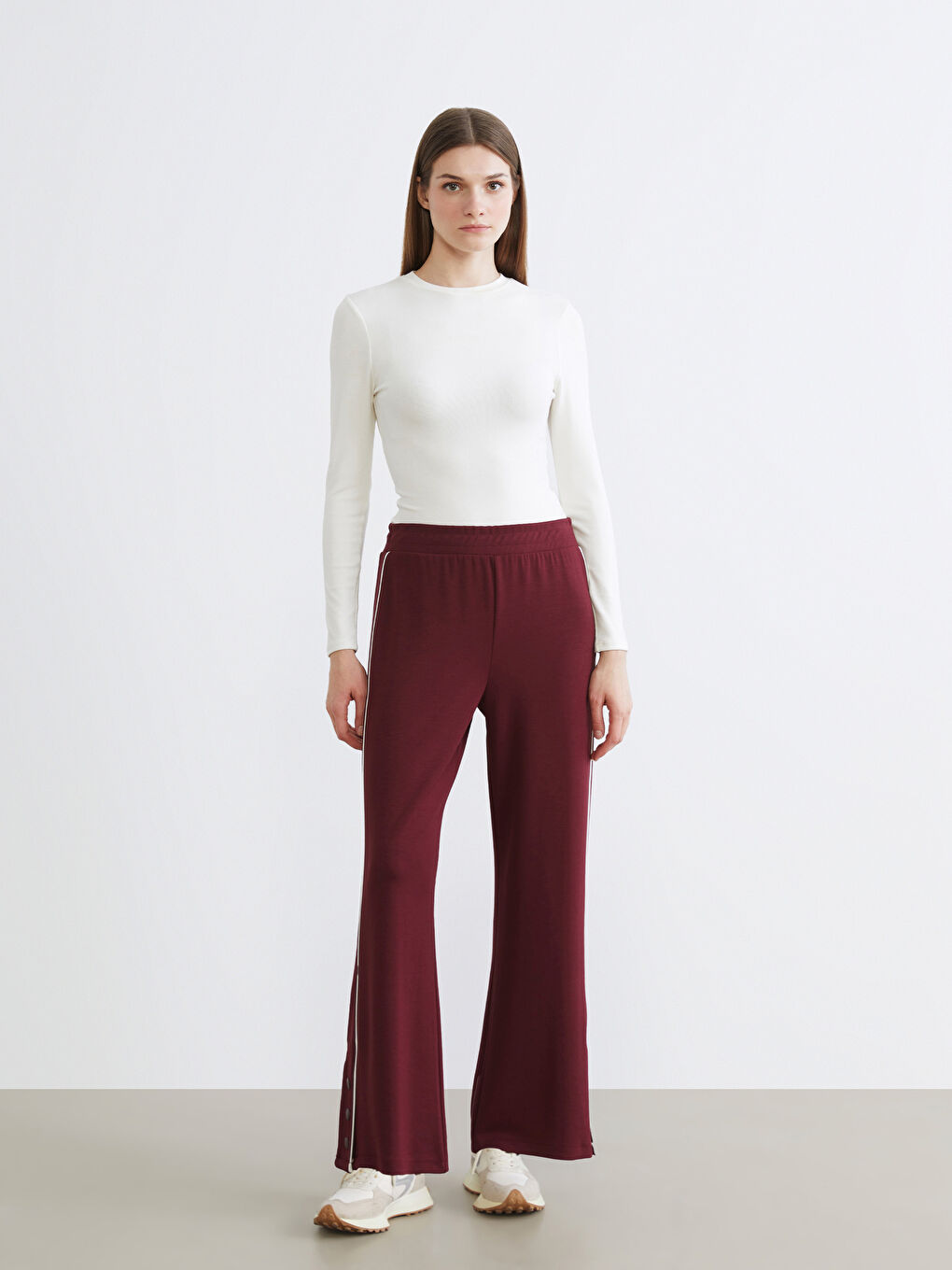 Elasticated Waist Wide Leg Women's Sweatpants