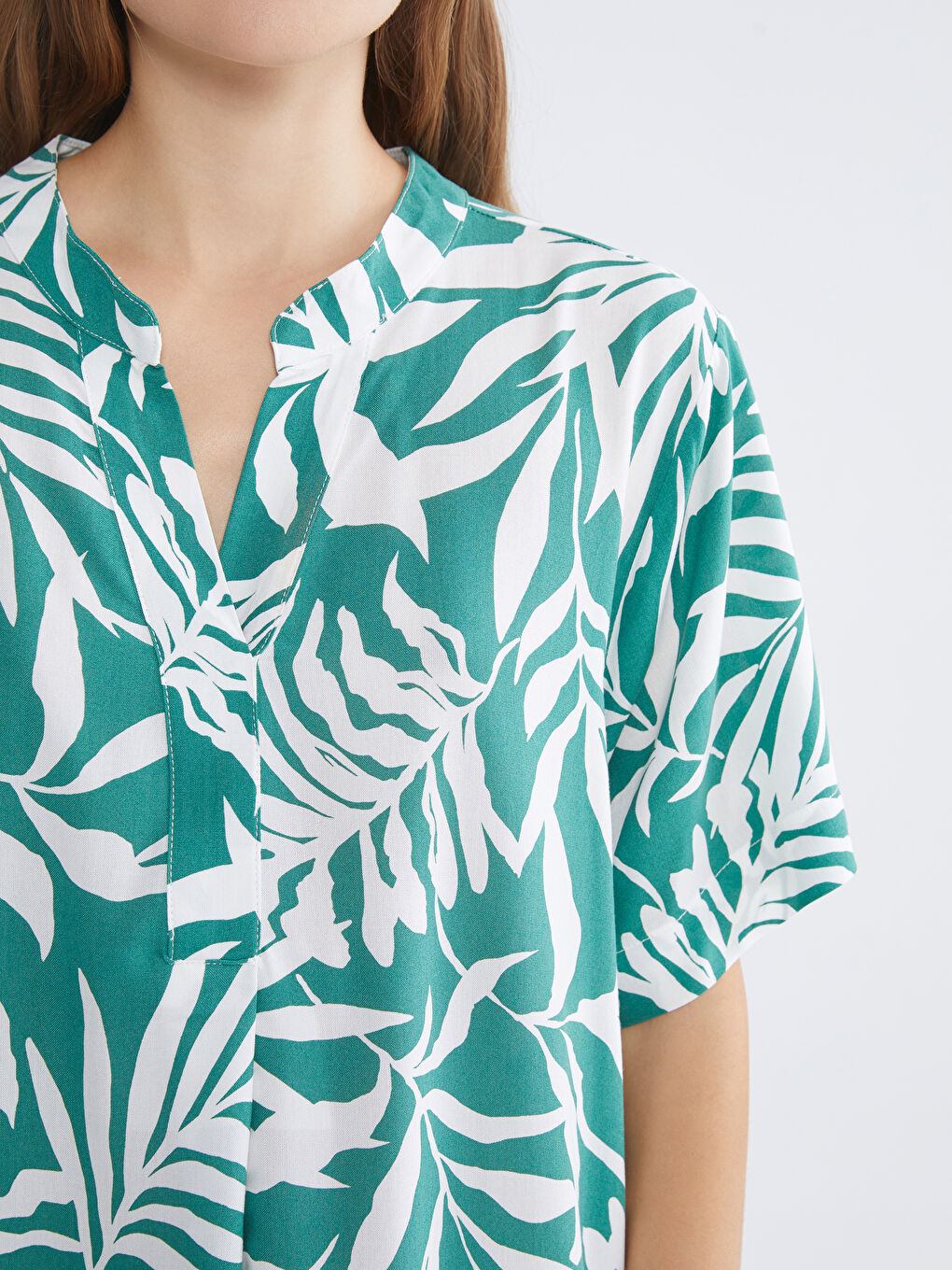 Yeşil Kaçık Yaka Desenli Kadın Elbise-2