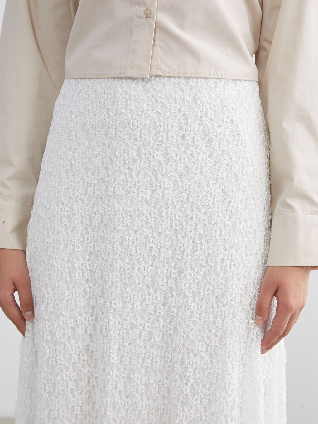 Ekru Beli Lastikli Ajurlu Dantelli Etek-2