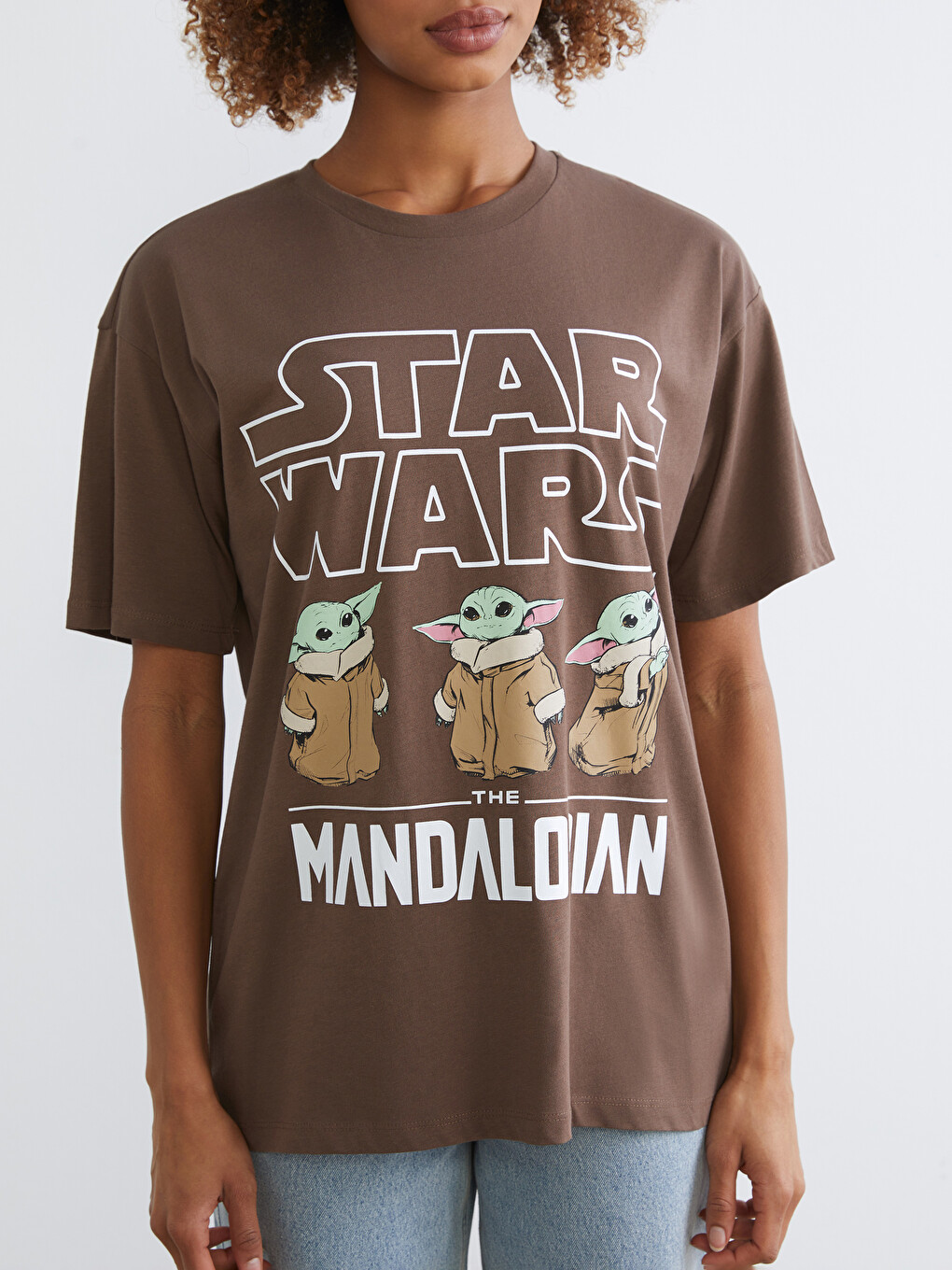 T-shirt Imprimé The Mandalorian À Col Rond Pour Femmes-2