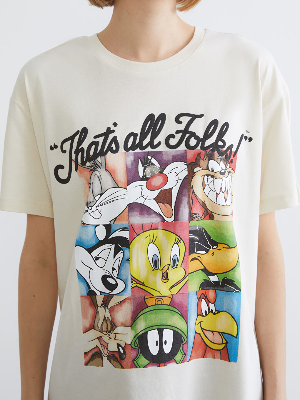 Bej Bisiklet Yaka Looney Tunes Baskılı Kadın Tişört-2