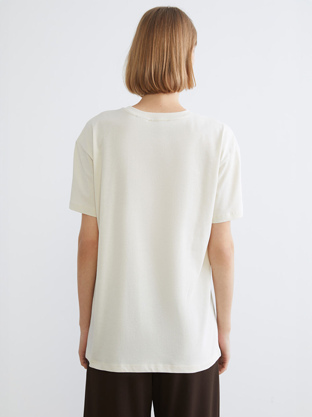 Bej Bisiklet Yaka Looney Tunes Baskılı Kadın Tişört-3