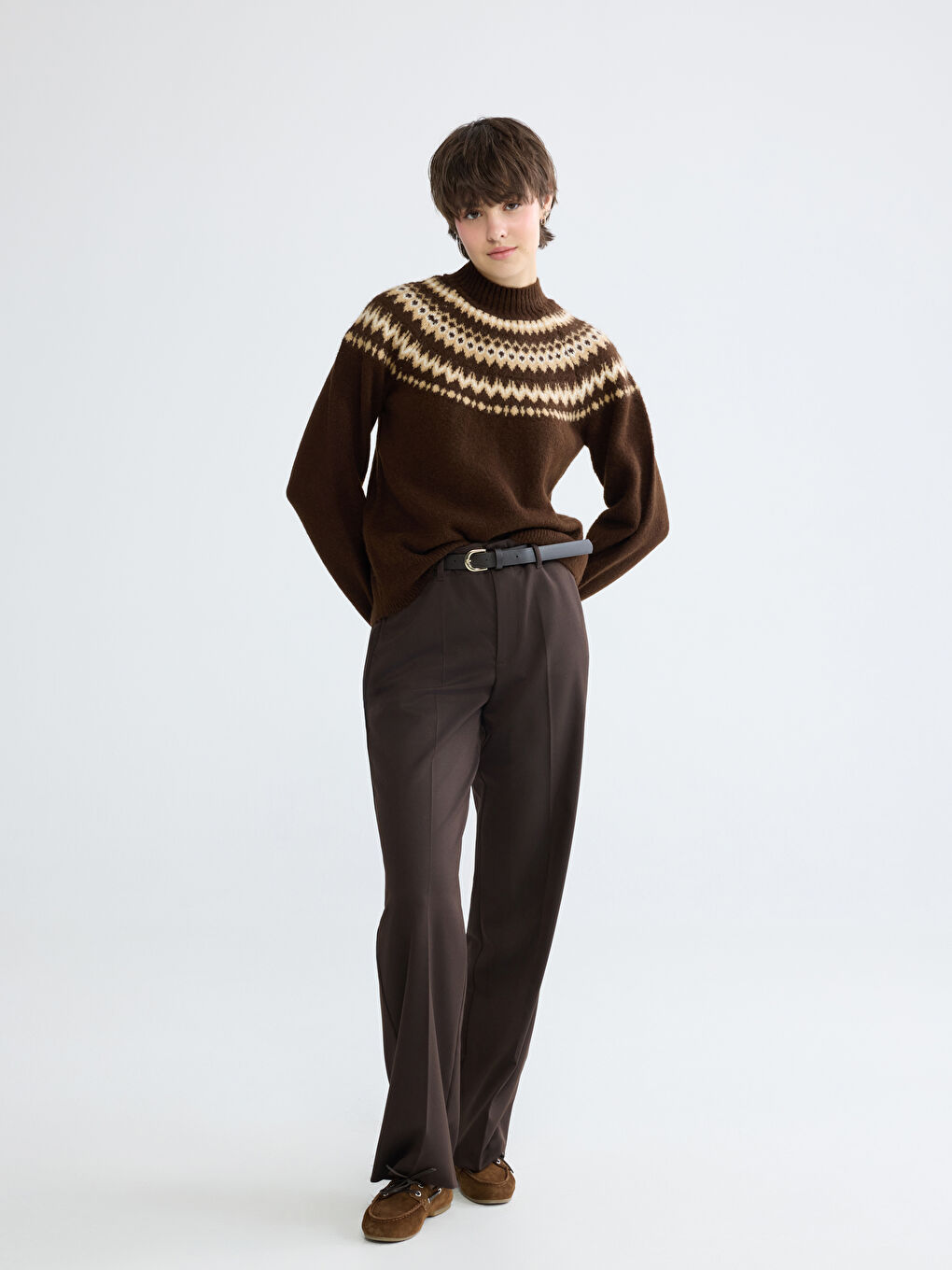 Kahverengi Yarım Balıkçı Yaka Desenli Kadın Triko Kazak	-1