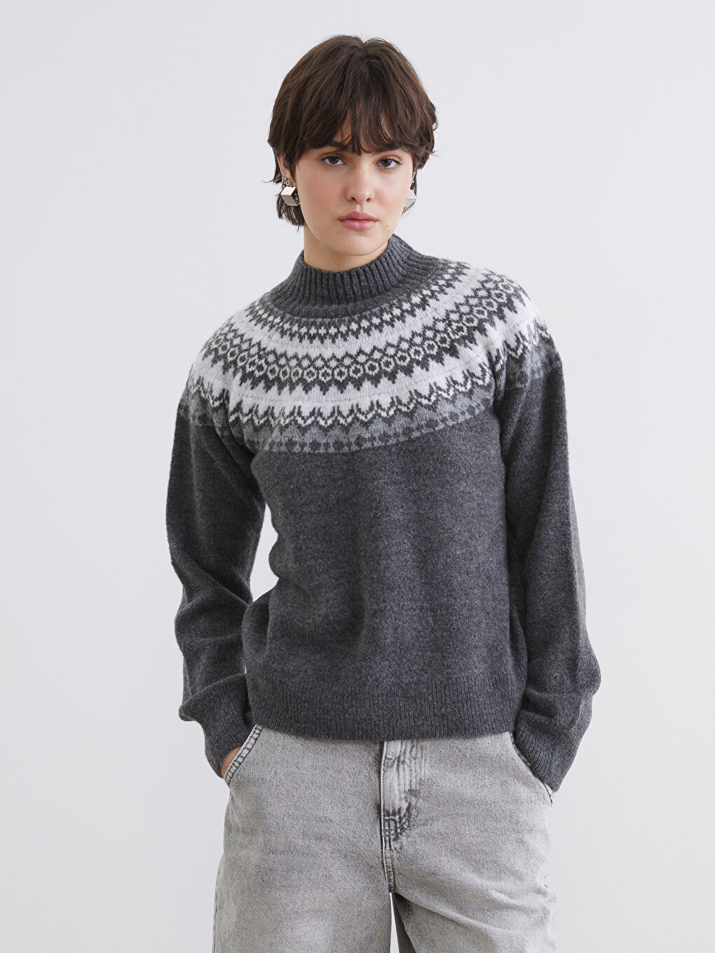 Gri Yarım Balıkçı Yaka Desenli Kadın Triko Kazak	