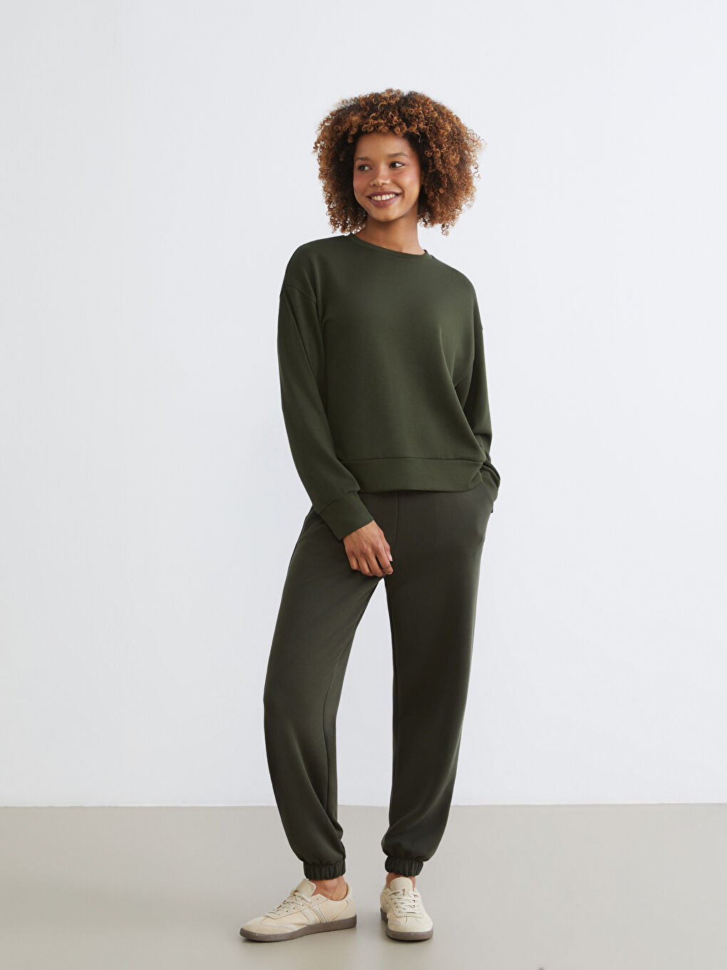 Crew Neck Oversize Women's Sweatshirt-1