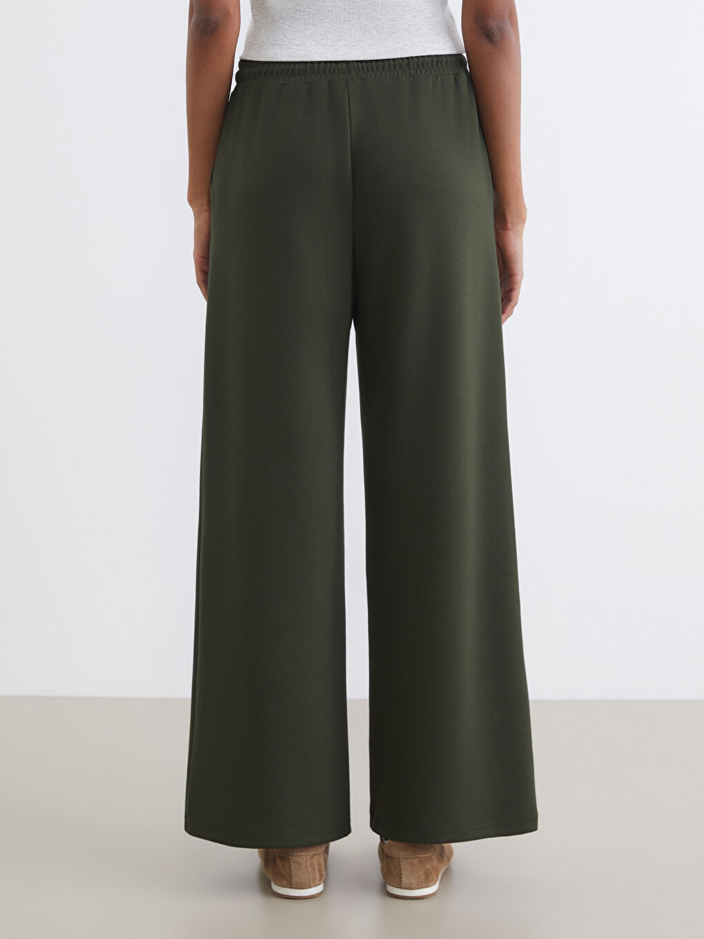 Elasticated Waist Wide Leg Women's Sweatpants-3