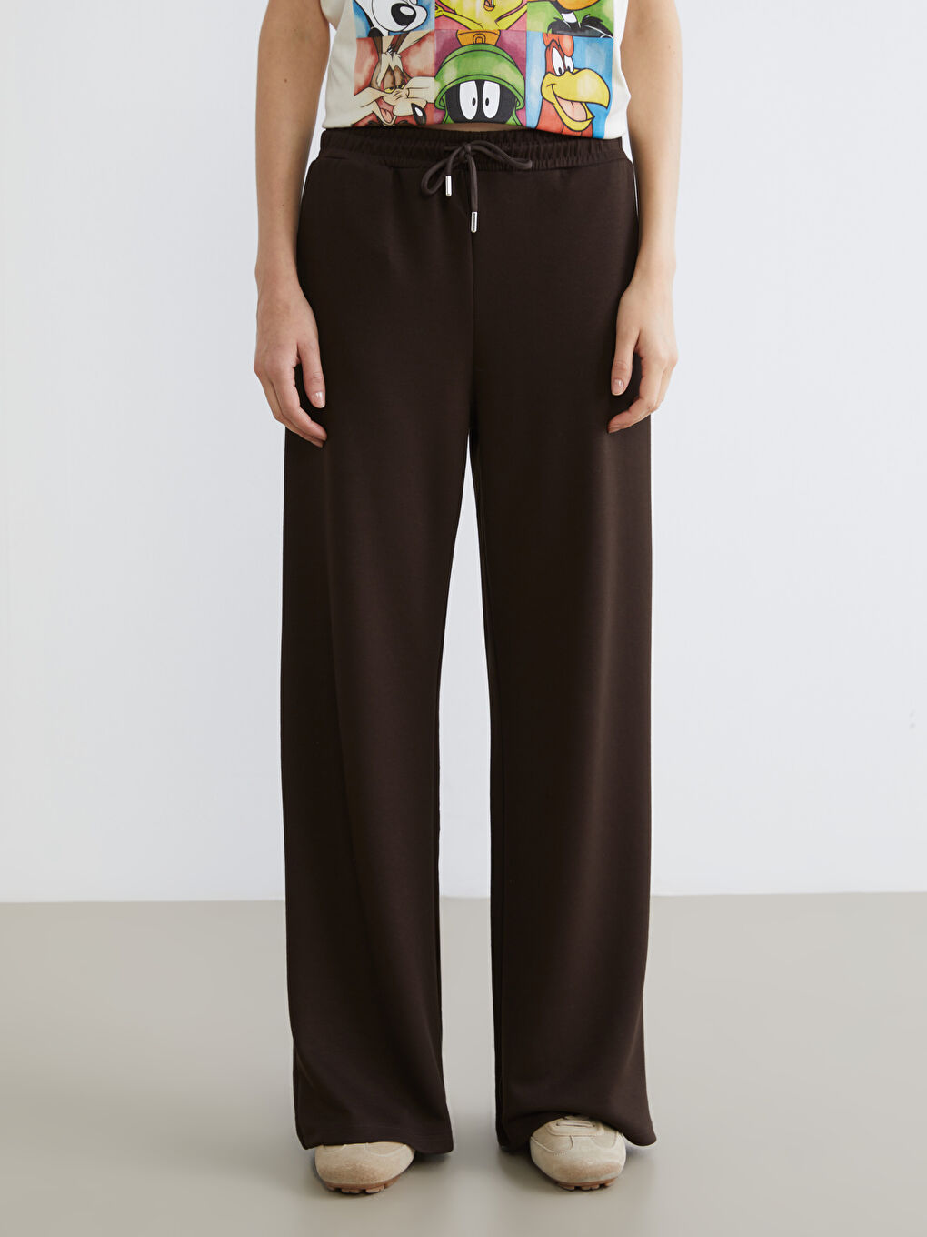 پانتۆڵی ئارەقە بە کەمەر لاستیکی و پانتۆڵ فراوان بۆ ژنان-1