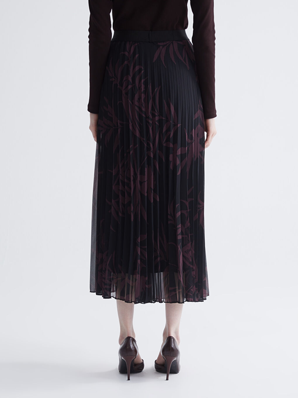 Elastic Waist Figured Pleated Chiffon Skirt-3