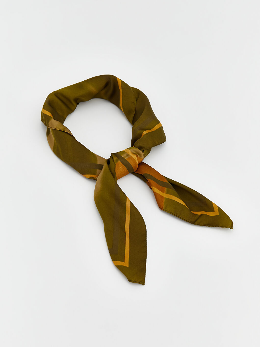 Yeşil Desenli Kadın Fular