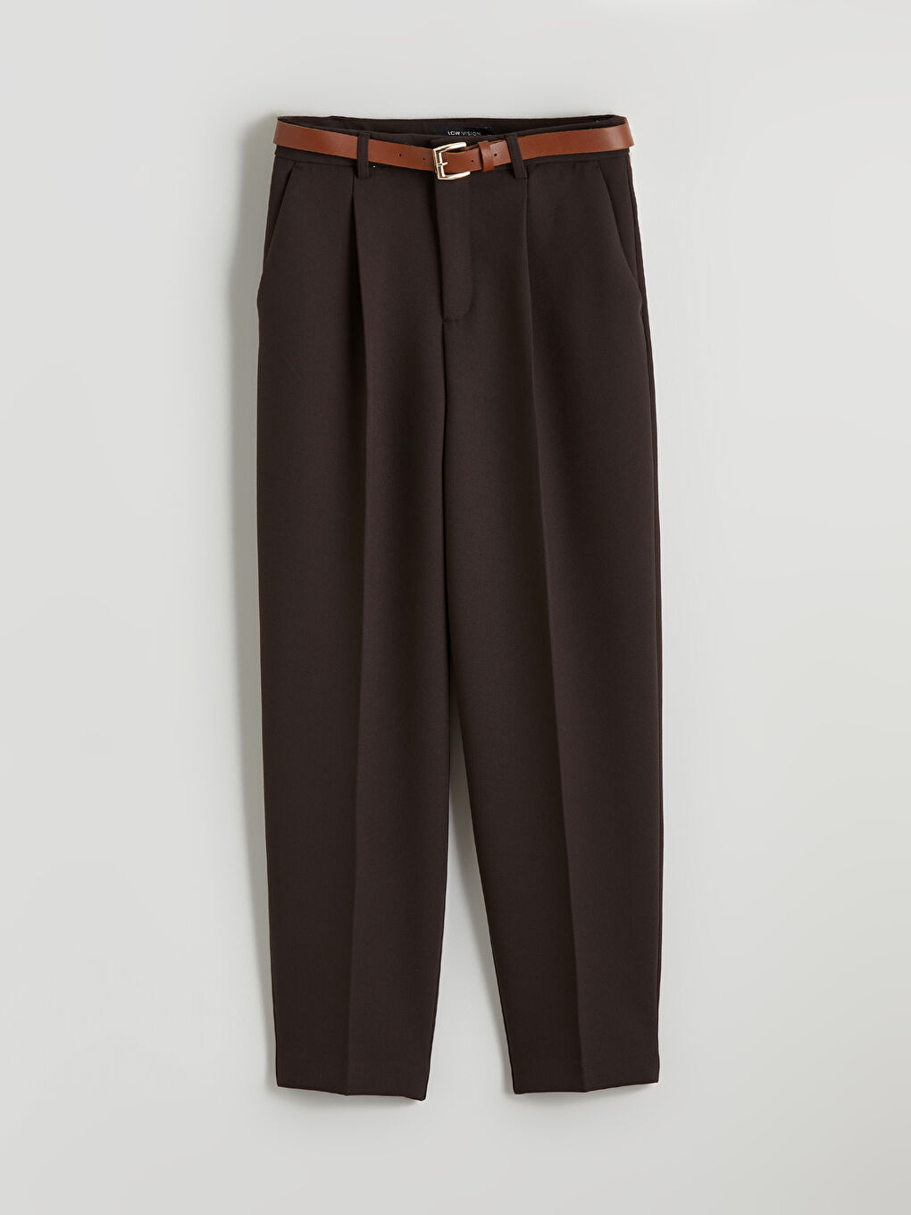 Kahverengi Beli Kemerli Havuç Kesim Kadın Pileli Pantolon-4