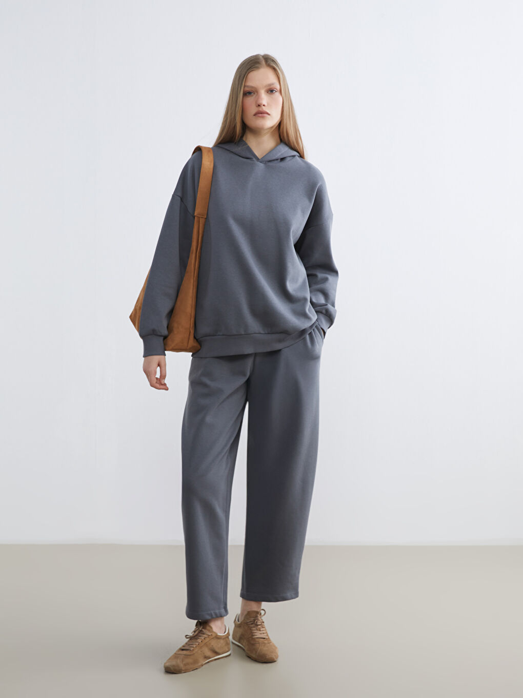 Gri Oversize Kadın Kalın Hoodie-1