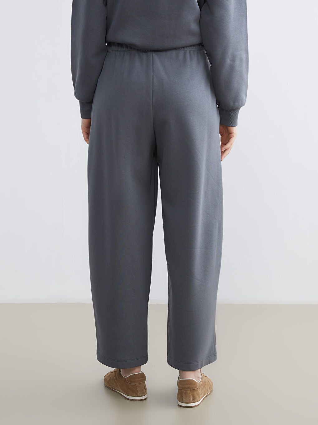 Gri Beli Lastikli Kadın Kalın Eşofman Altı-3