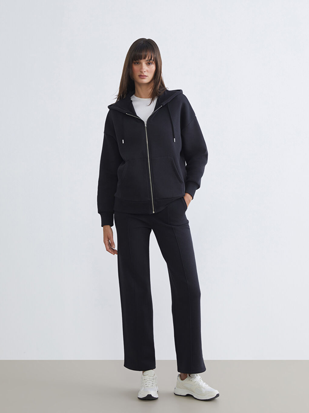 Siyah Beli Lastikli Geniş Paça Kadın Kalın Eşofman Altı