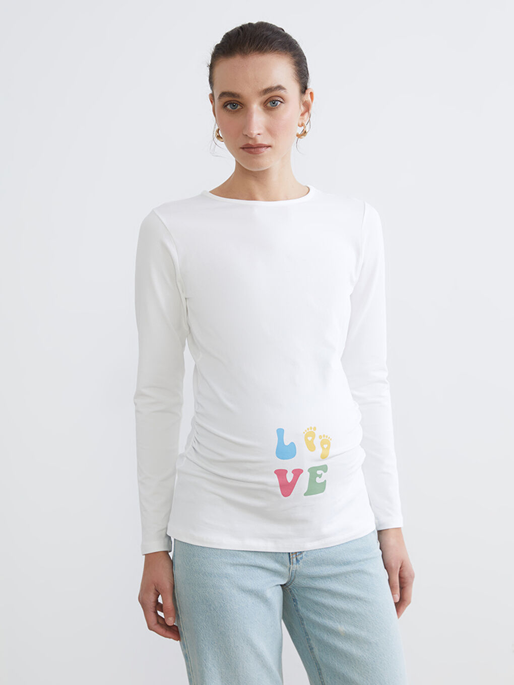 Beyaz Bisiklet Yaka Baskılı Kadın Tişört