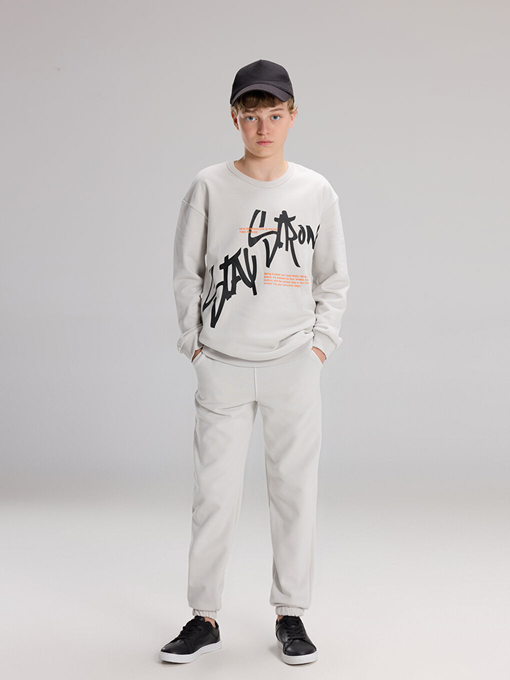 Bej Erkek Çocuk Baskılı Sweatshirt-1