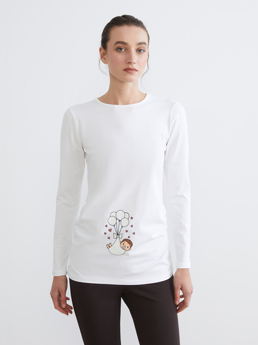 Ženska majica sa printom i okruglim izrezom-3