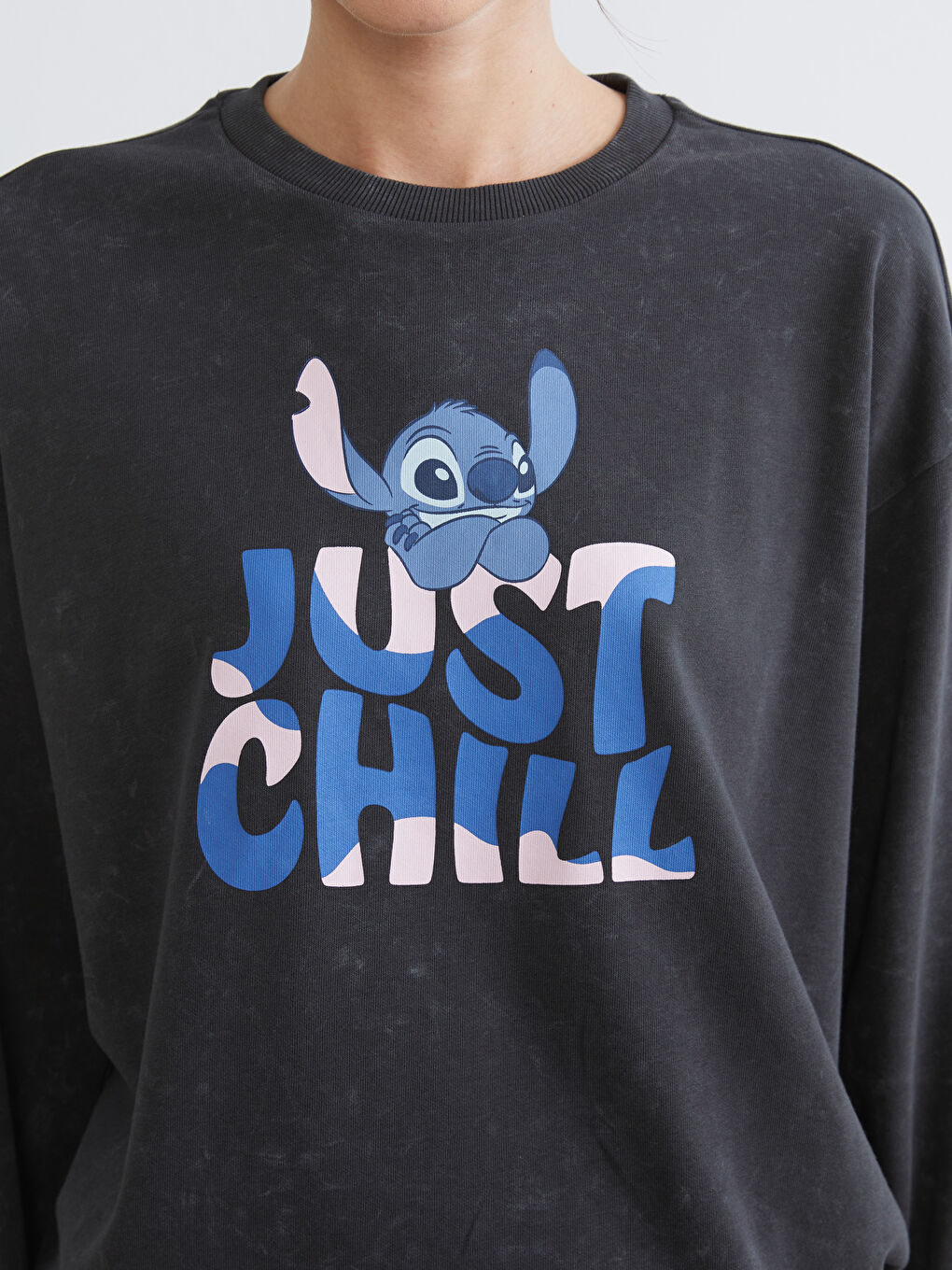 Gri Stitch Baskılı Oversize Kadın Sweatshirt-2