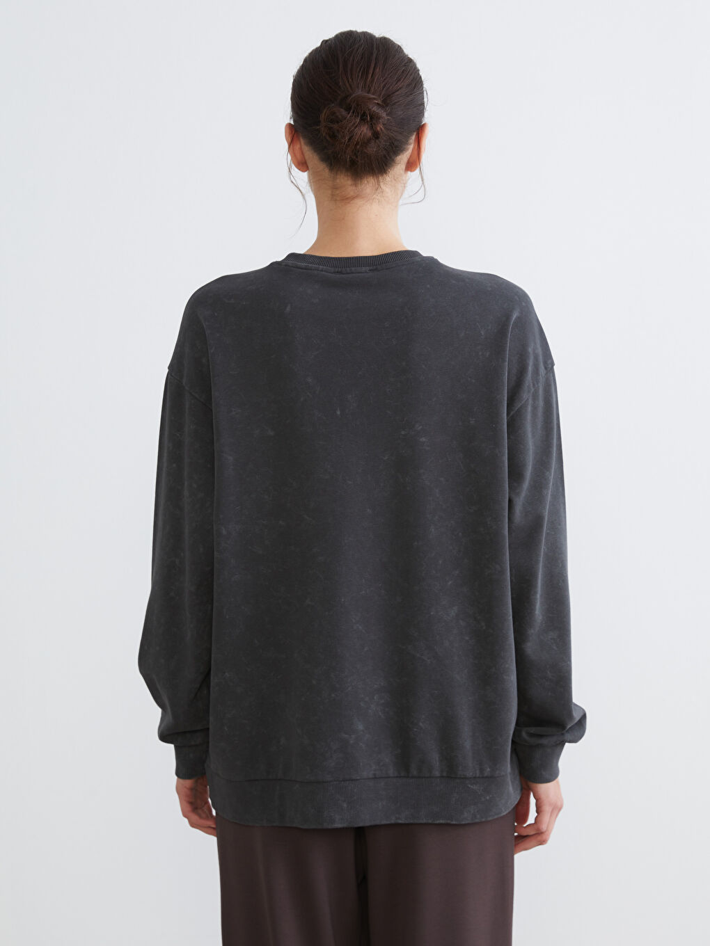 Gri Stitch Baskılı Oversize Kadın Sweatshirt-3