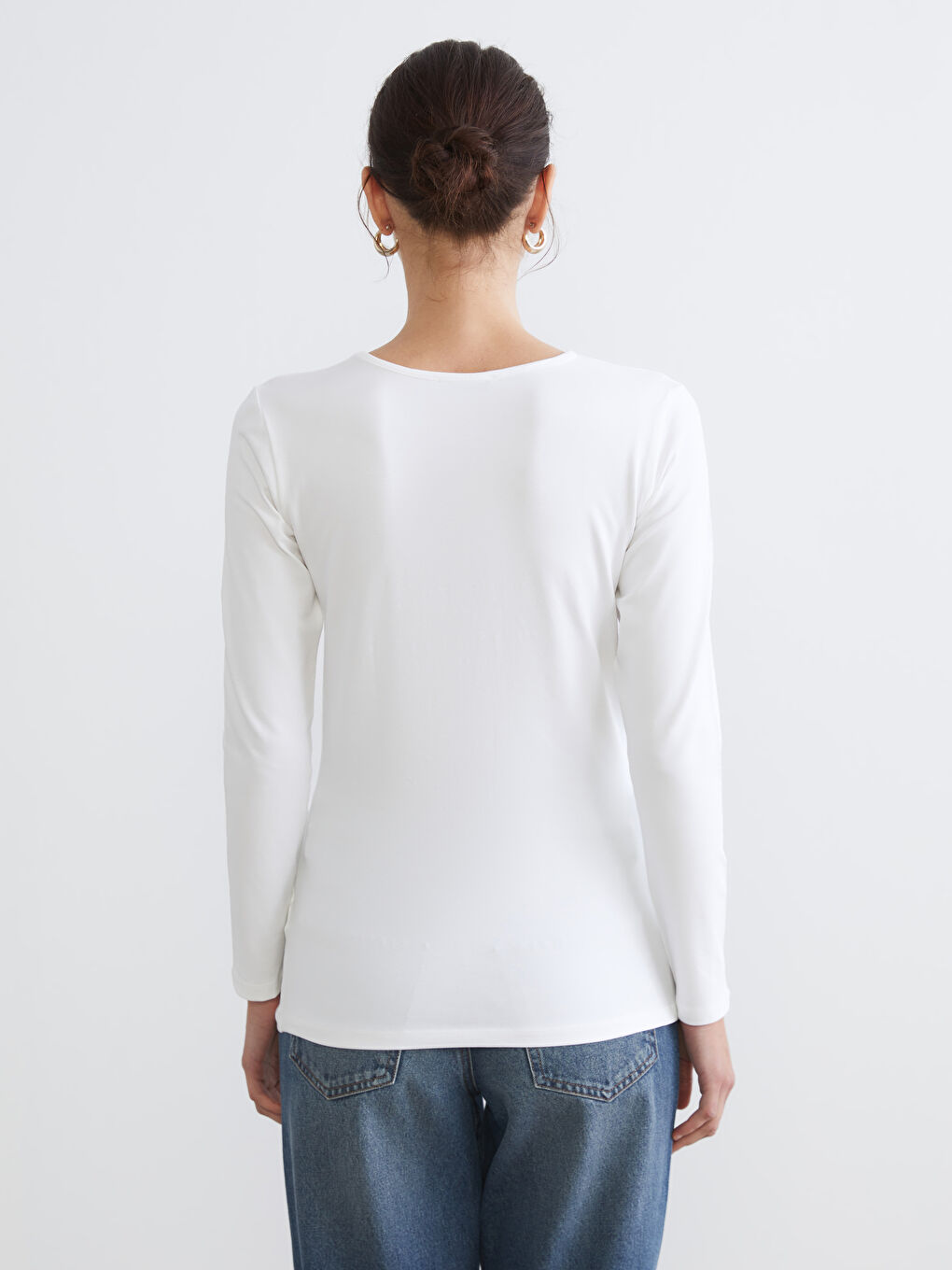 Ženska majica sa printom i okruglim izrezom-4