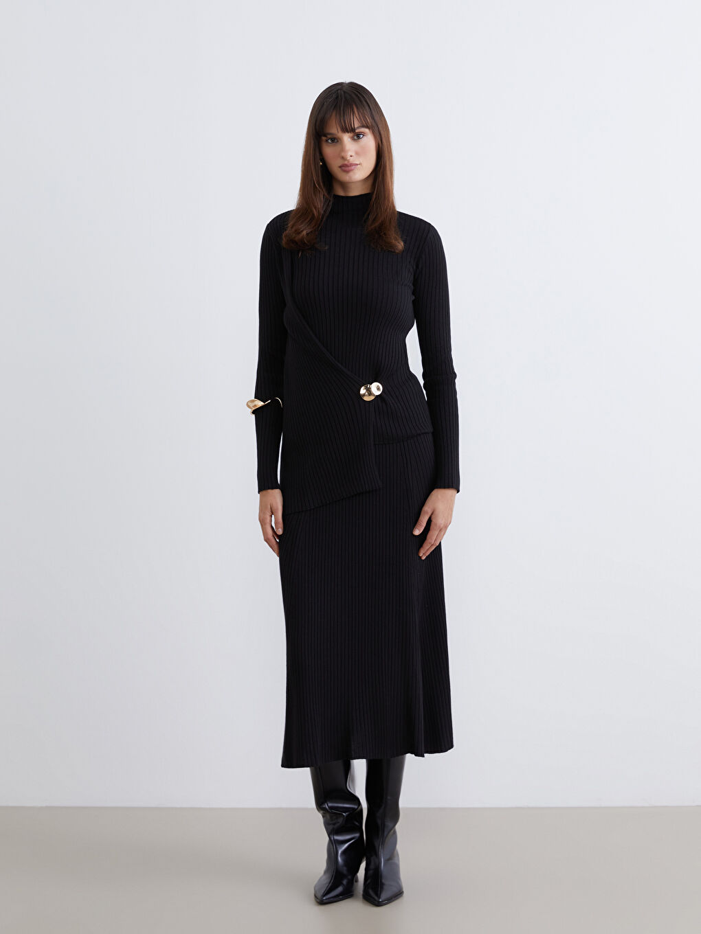 Siyah Yarım Balıkçı Yaka Kadın Triko Kazak-1