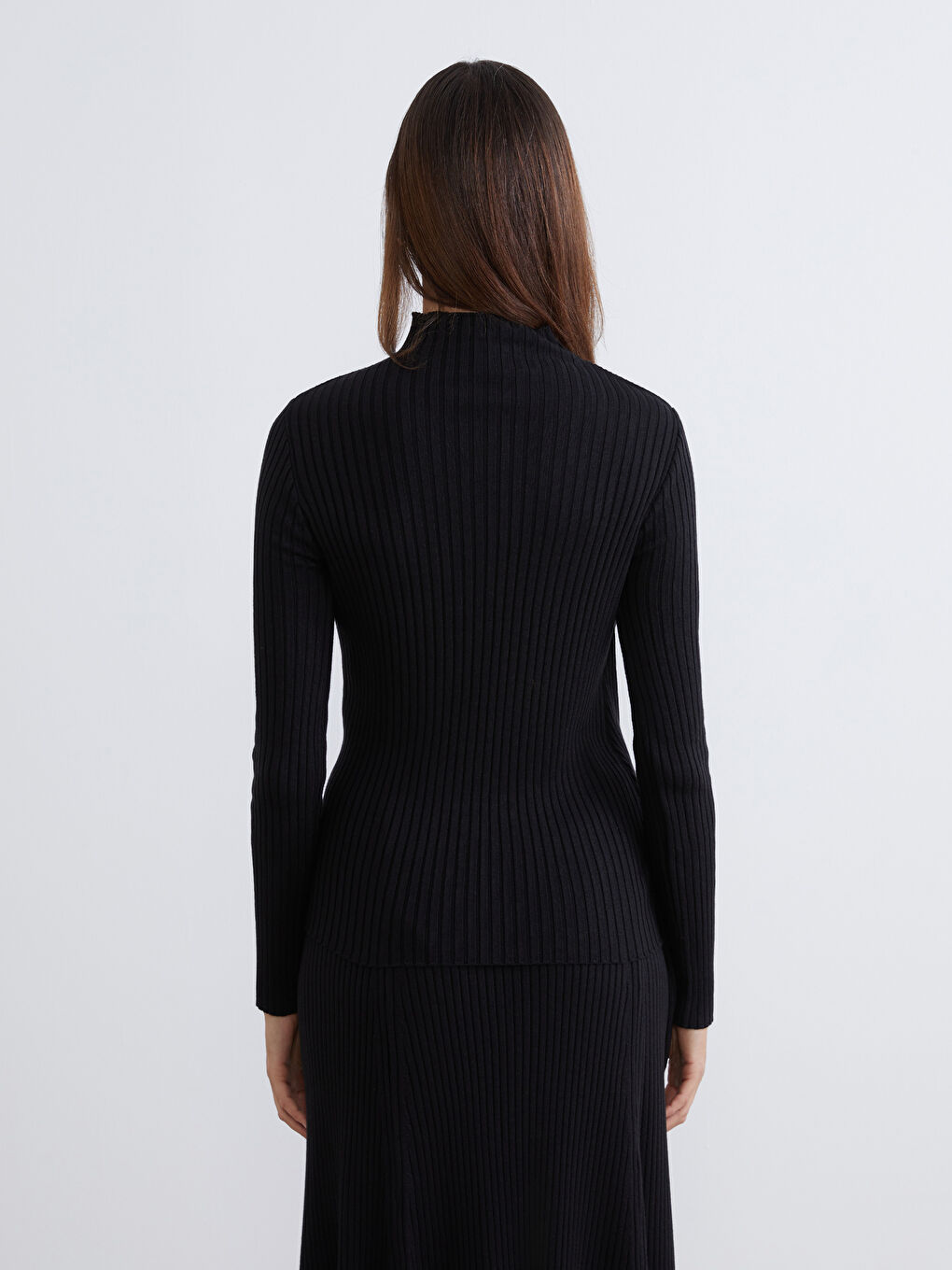 Siyah Yarım Balıkçı Yaka Kadın Triko Kazak-3