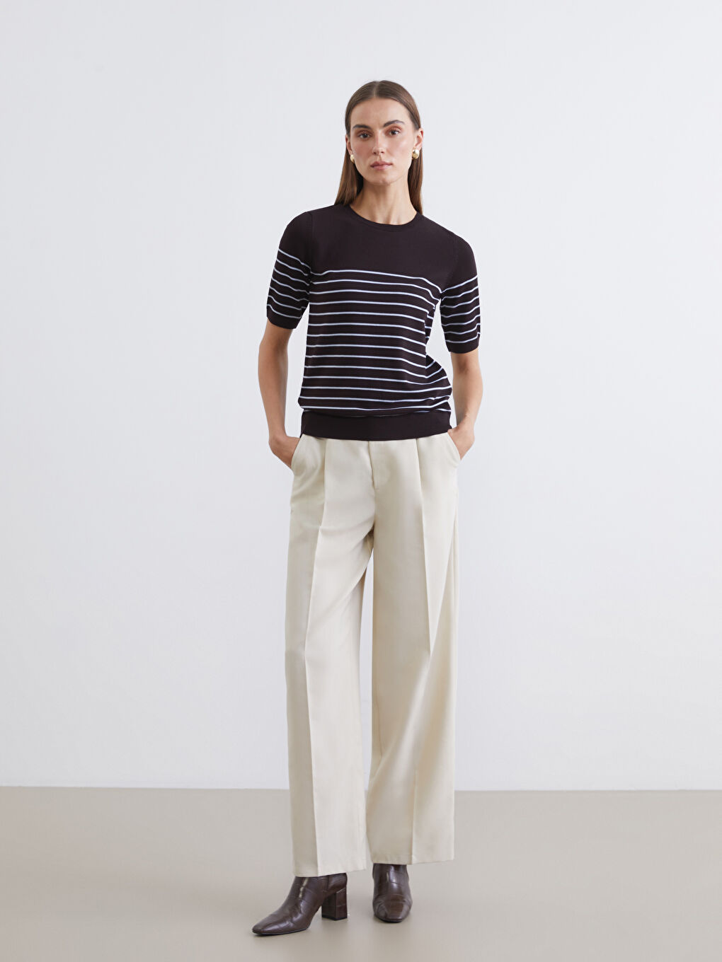 Kahverengi Bisiklet Yaka Çizgili Kadın Triko Kazak-1