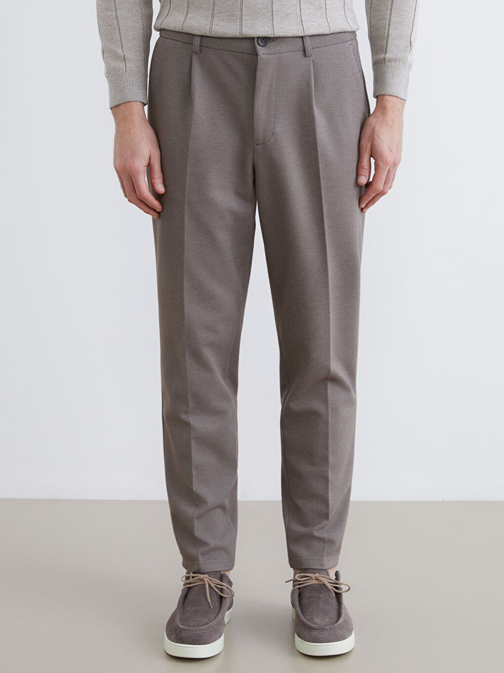 Kahverengi Standart Kalıp Gabardin Erkek Pantolon-1