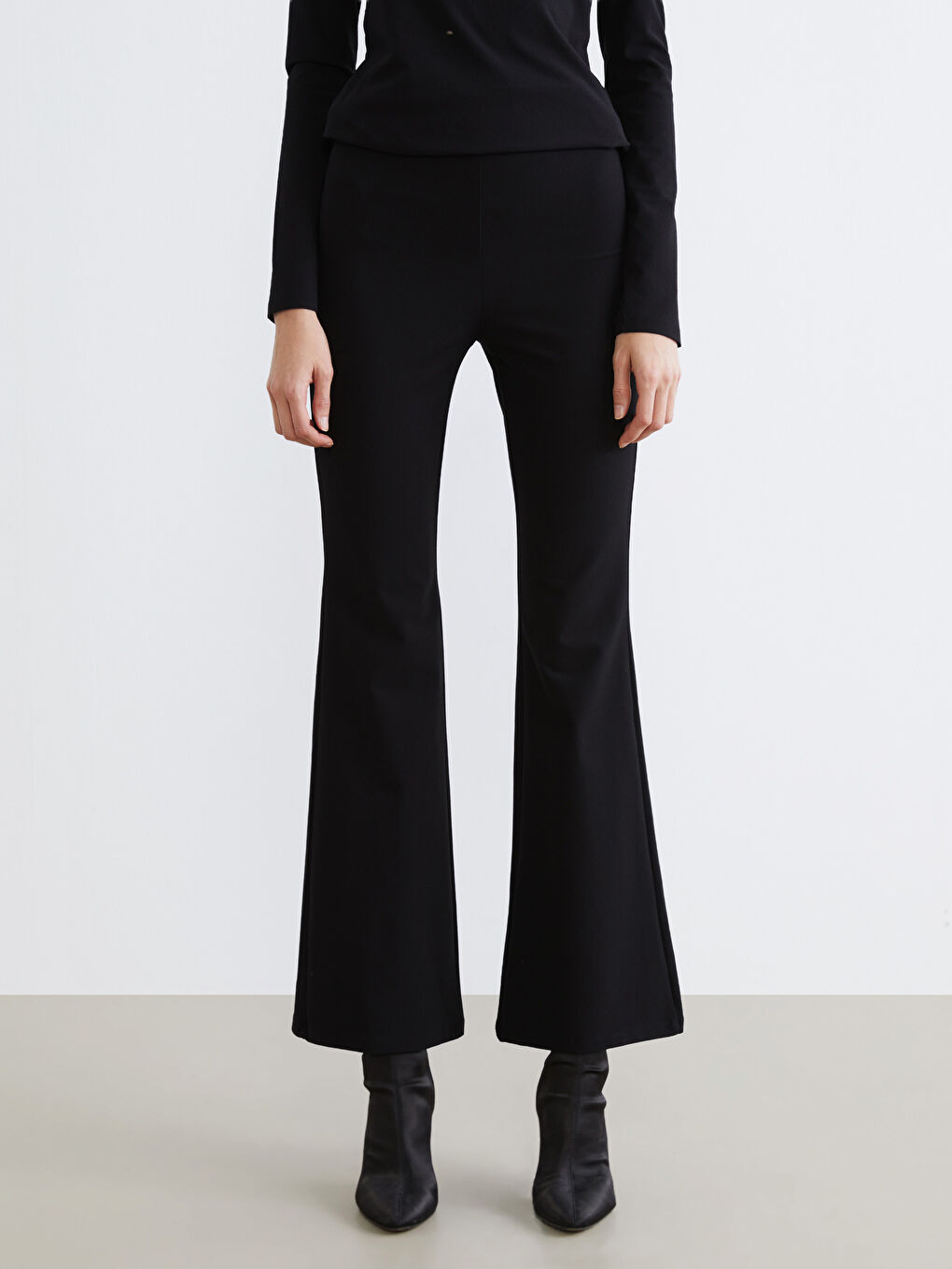 Siyah Yüksek Bel İspanyol Paça Kadın Tayt Pantolon-1