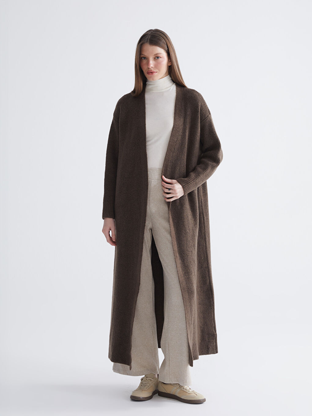 Kahverengi Şal Yaka Kadın Triko Hırka