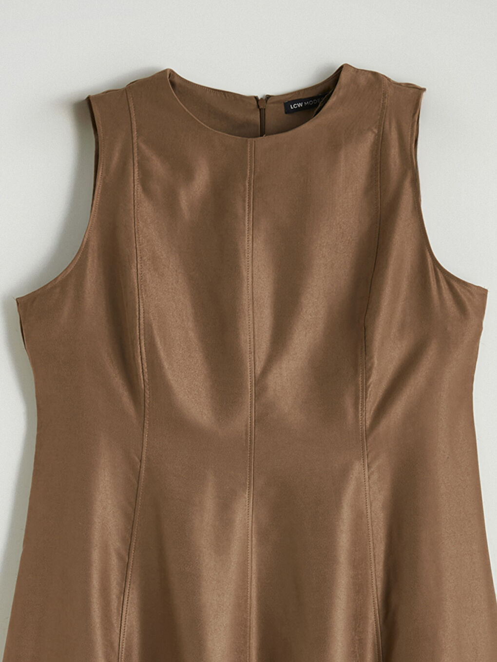 فستان بني امرأة-10