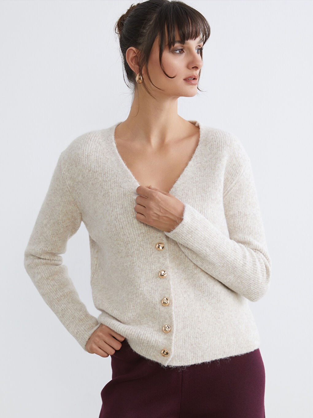 Bej V Yaka Kadın Triko Hırka