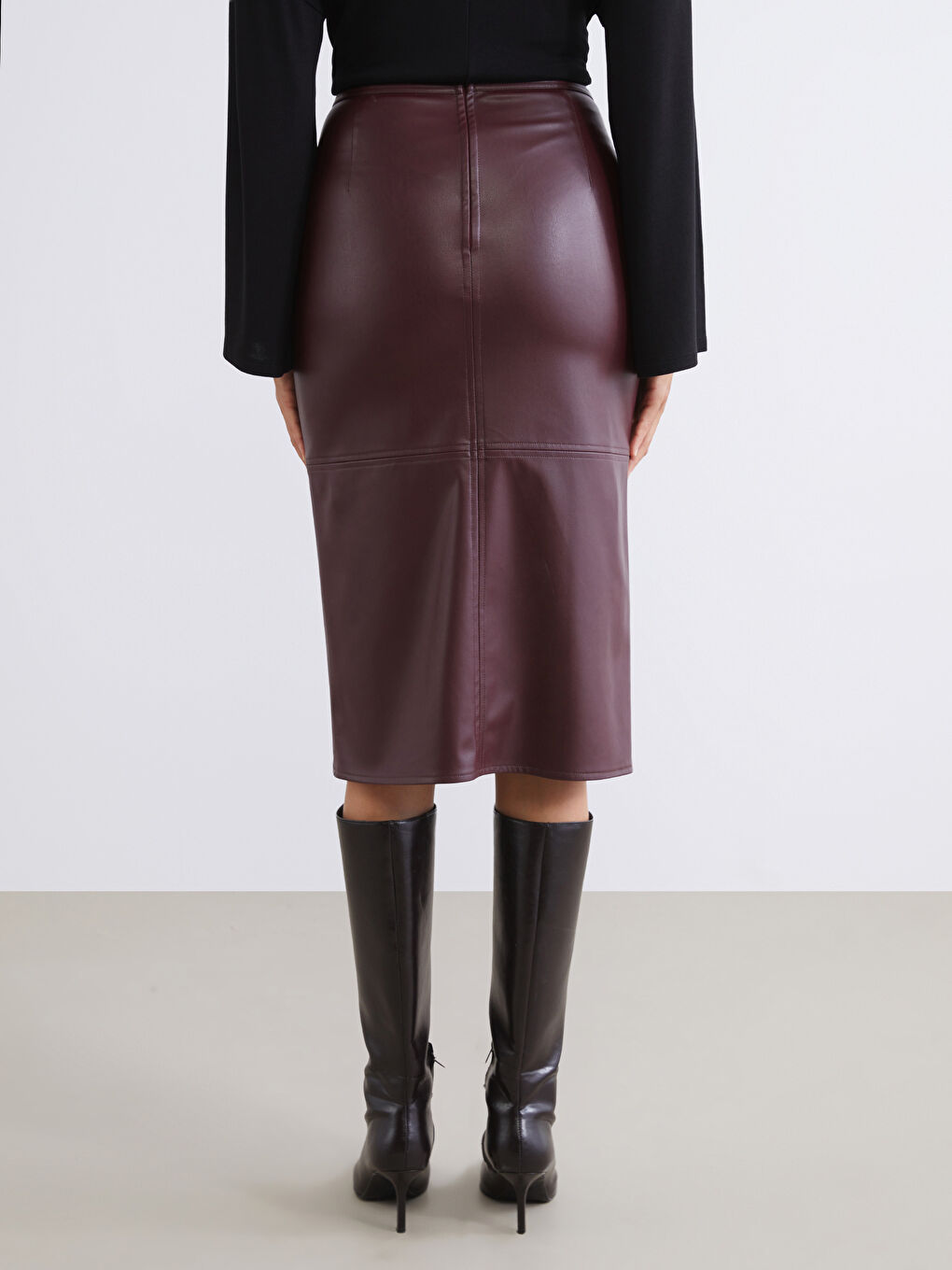 Bordo Beli Fermuarlı Deri Görünümlü Kalem Etek-3