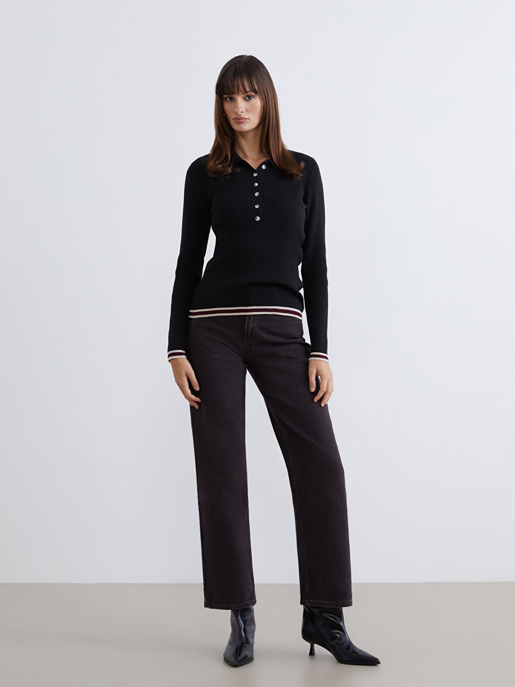 Siyah Polo Yaka Kadın Triko Kazak-1