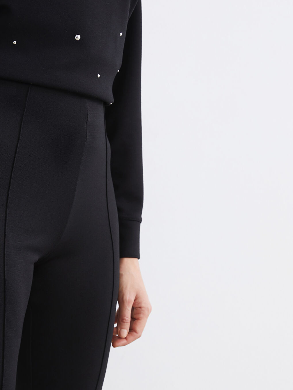 Siyah Yüksek Bel İspanyol Paça Kadın Pantolon-2