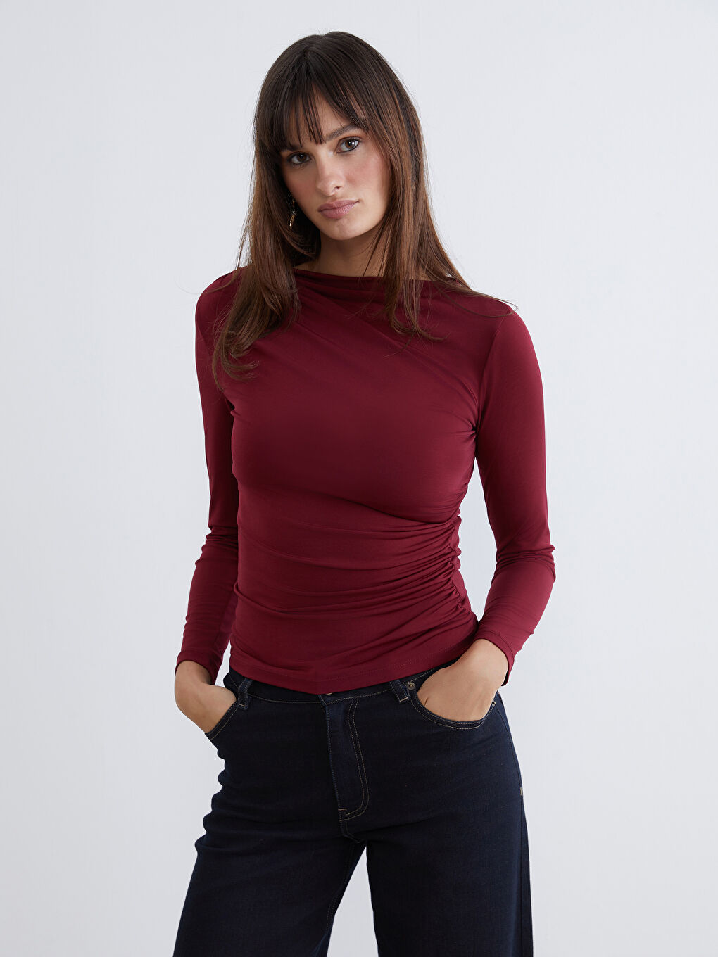 Bordo Dik Yaka Büzgülü Kadın Body