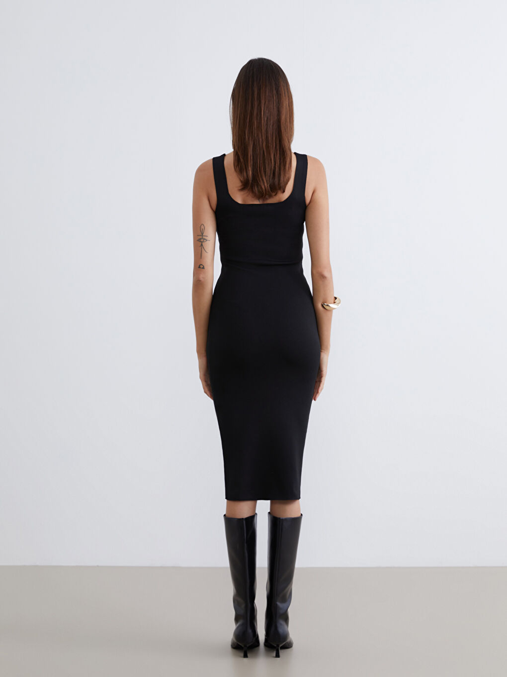 Siyah Kare Yaka Triko Elbise-3