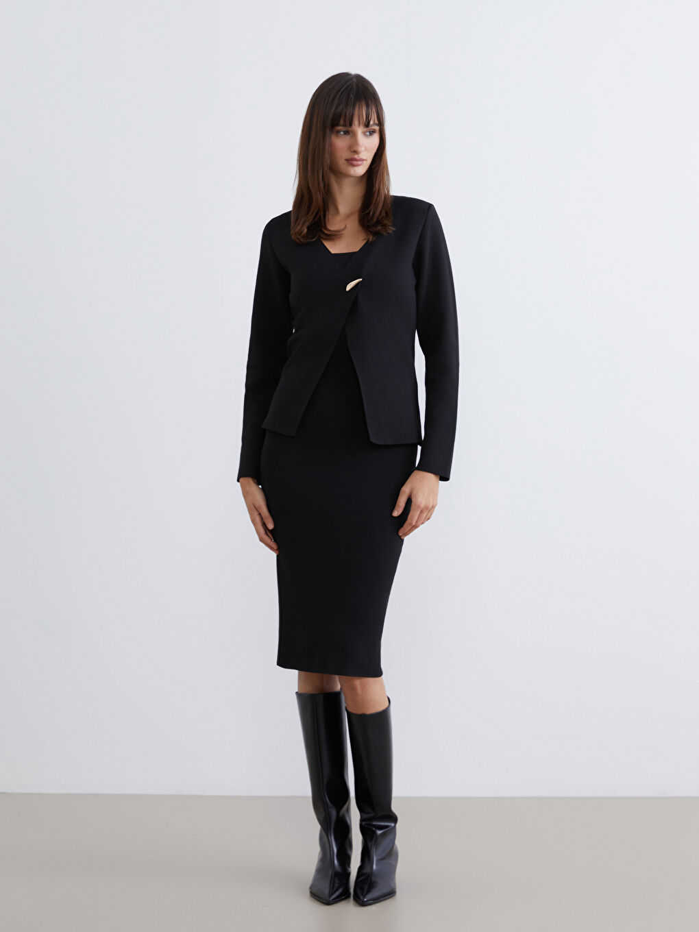 Siyah V Yaka Kadın Triko Hırka-1