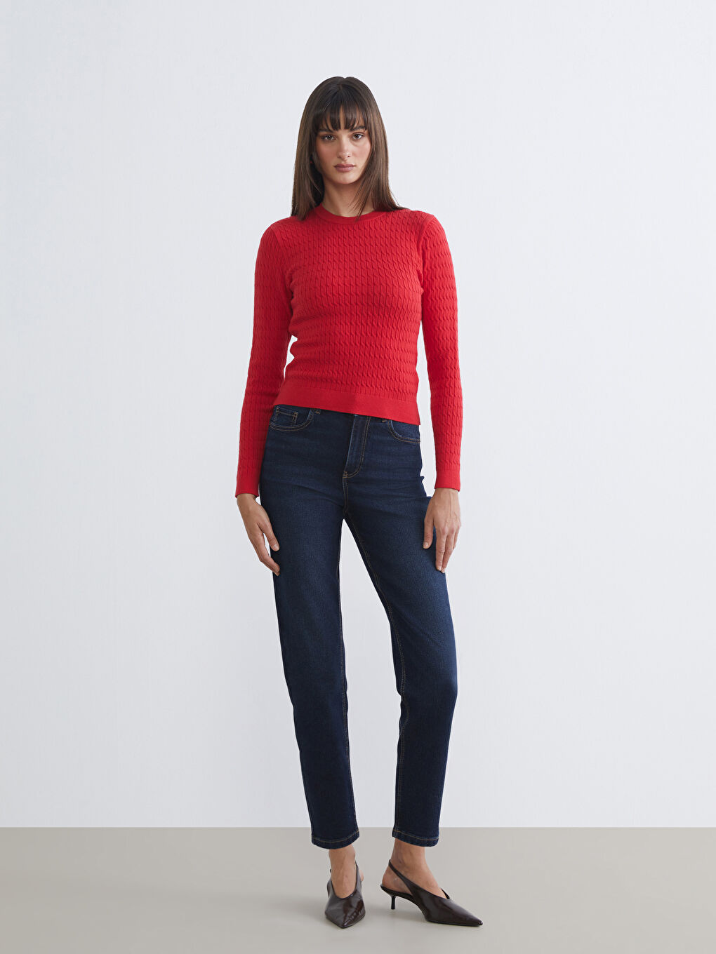 Kırmızı Bisiklet Yaka Kendinden Desenli Kadın Triko Kazak-2