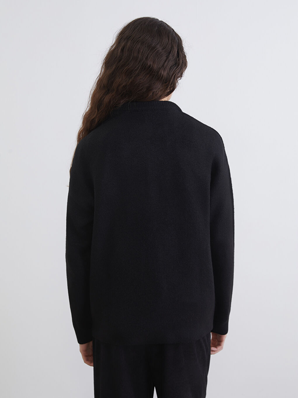 Siyah Bisiklet Yaka Kadın Triko Kazak-3