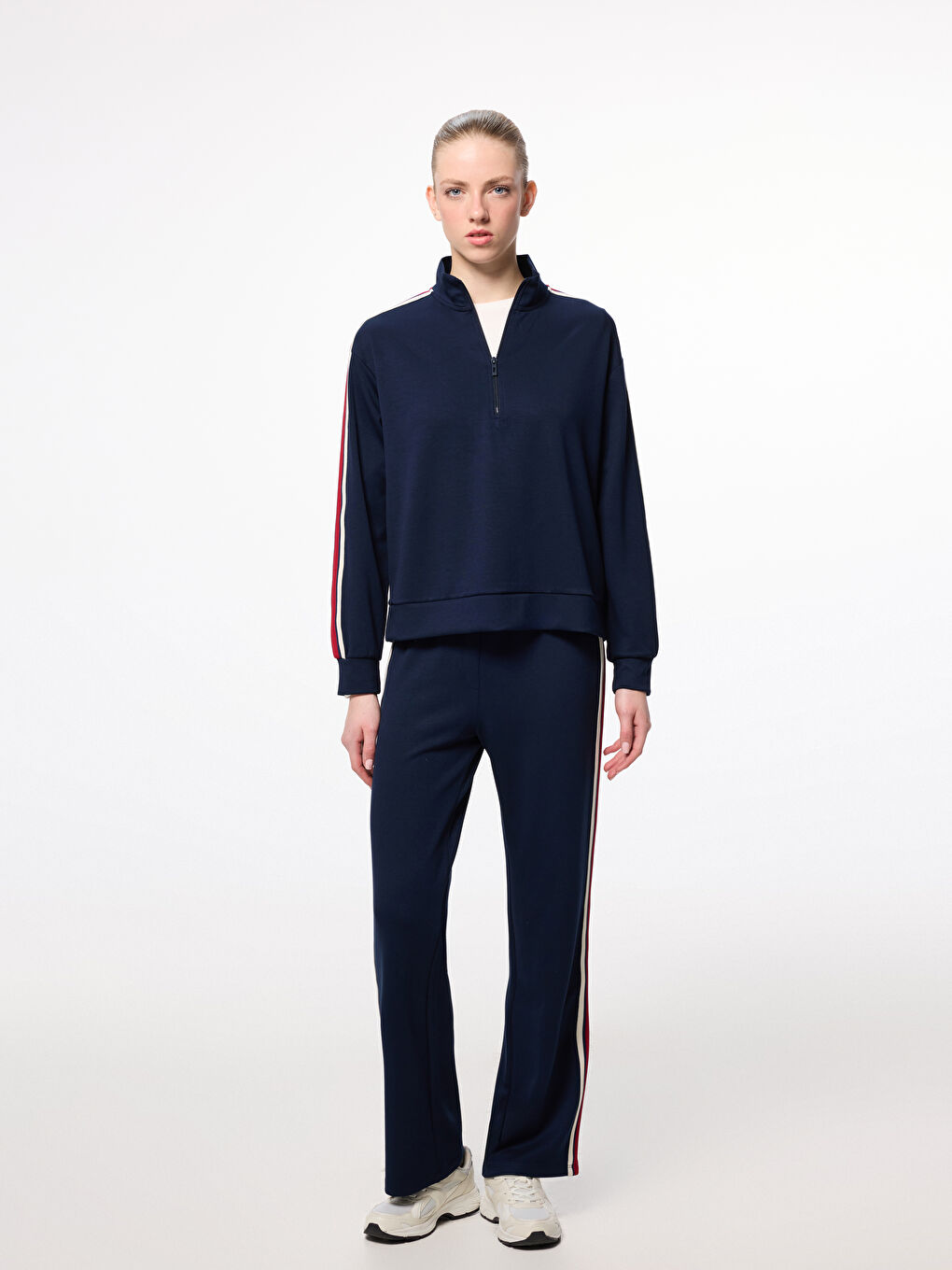 Woman NAVY Sweatshirt-1