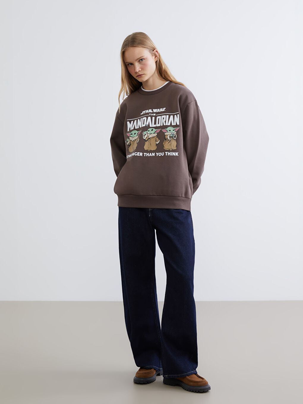 Kahverengi The Mandalorian Baskılı Kadın Kalın Sweatshirt-1