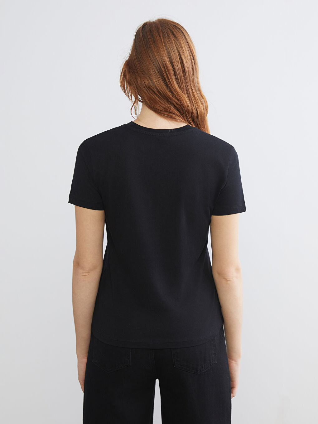 Siyah Bisiklet Yaka Atatürk Temalı Kadın Tişört-3