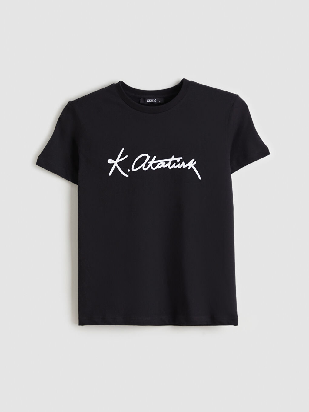 Siyah Bisiklet Yaka Atatürk Temalı Kadın Tişört-4