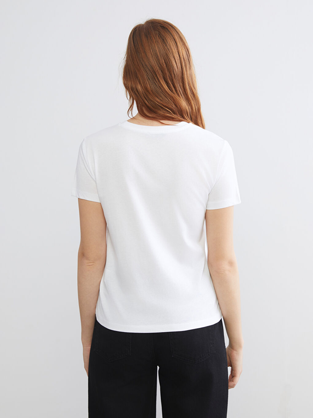 Beyaz Bisiklet Yaka Atatürk Temalı Kadın Tişört-3