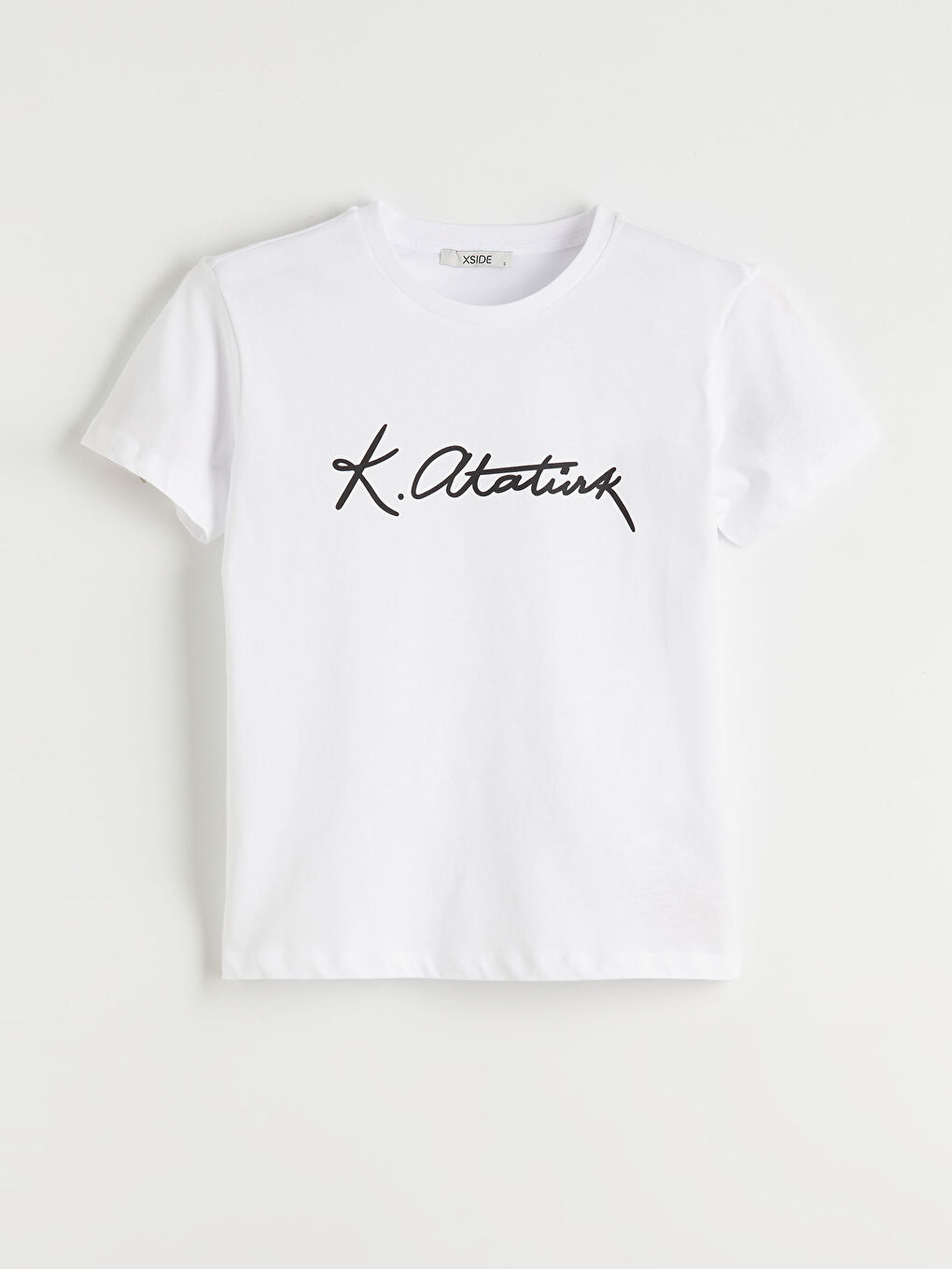 Beyaz Bisiklet Yaka Atatürk Temalı Kadın Tişört-4