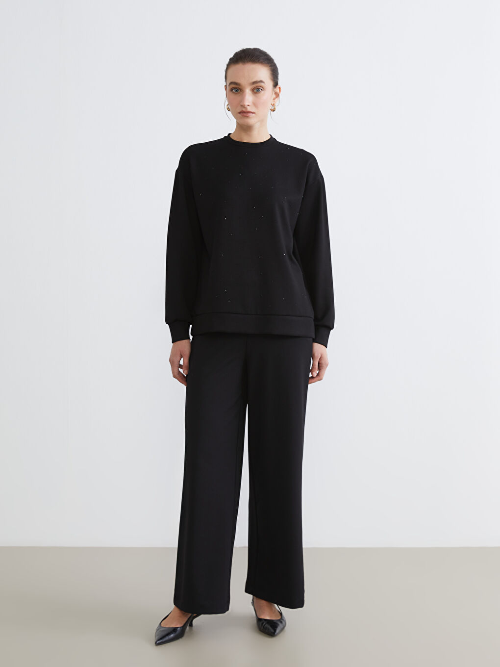 Crew Neck Rhinestone Embellished Women's Sweatshirt-1